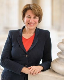 portrait of US Sen Amy Klobuchar